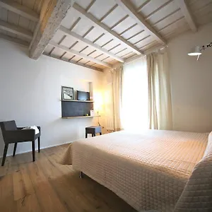 https://32-bb-camerecaffe.it-lombardy.com